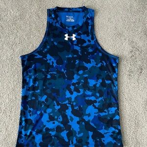 Under armour tank